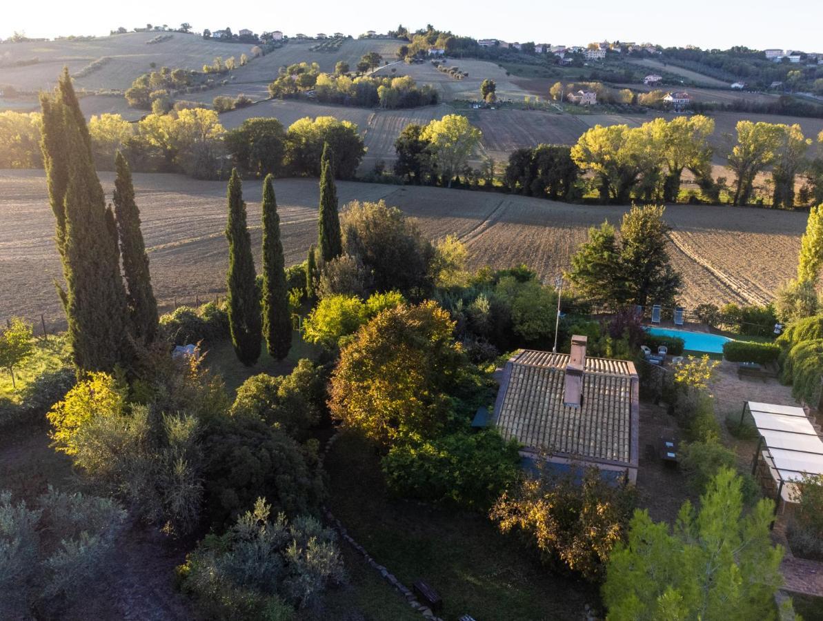 Casali Marchigiani - Ville Vacanza Private Con Piscina Ostra Eksteriør billede