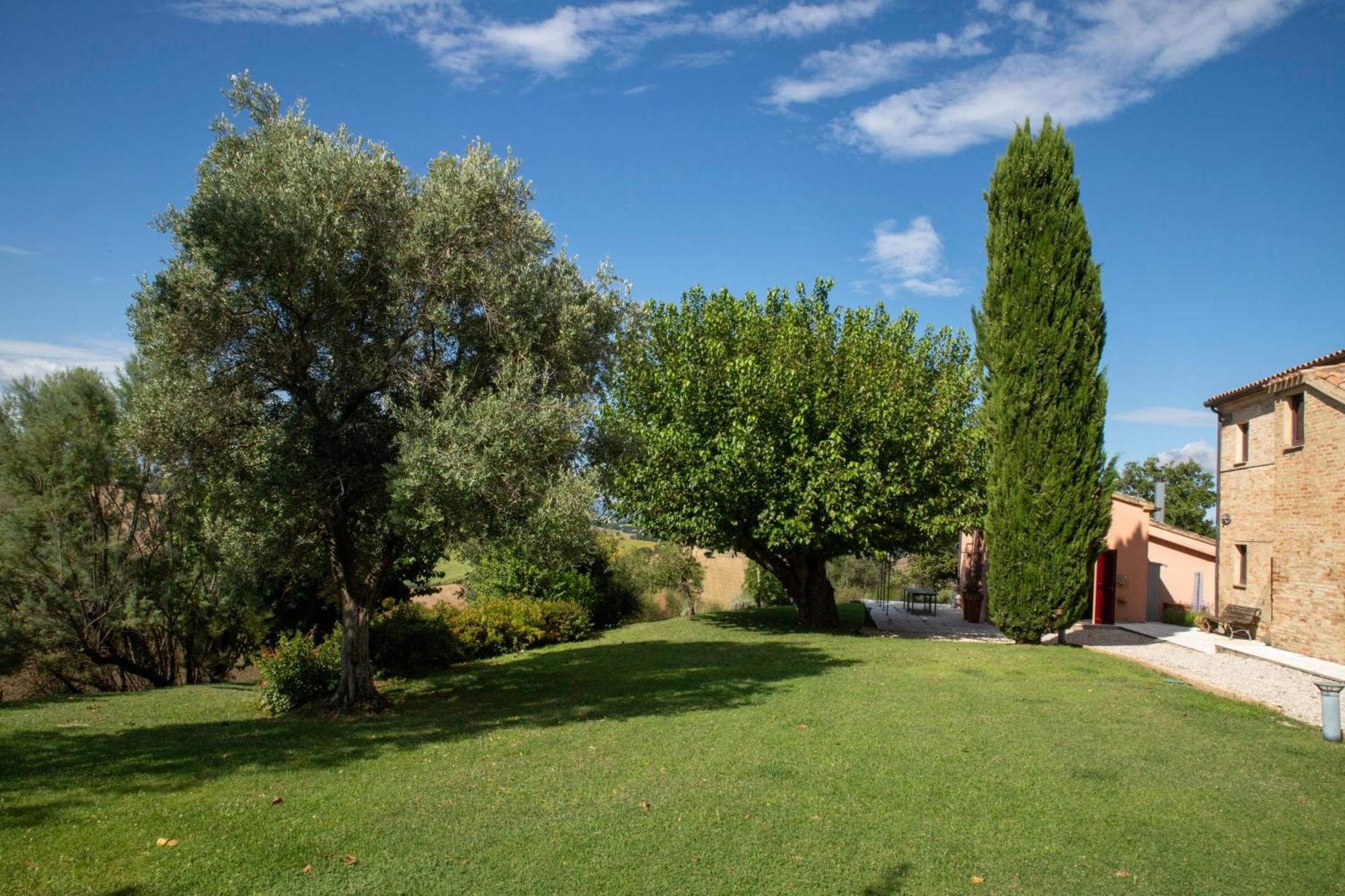 Casali Marchigiani - Ville Vacanza Private Con Piscina Ostra Eksteriør billede