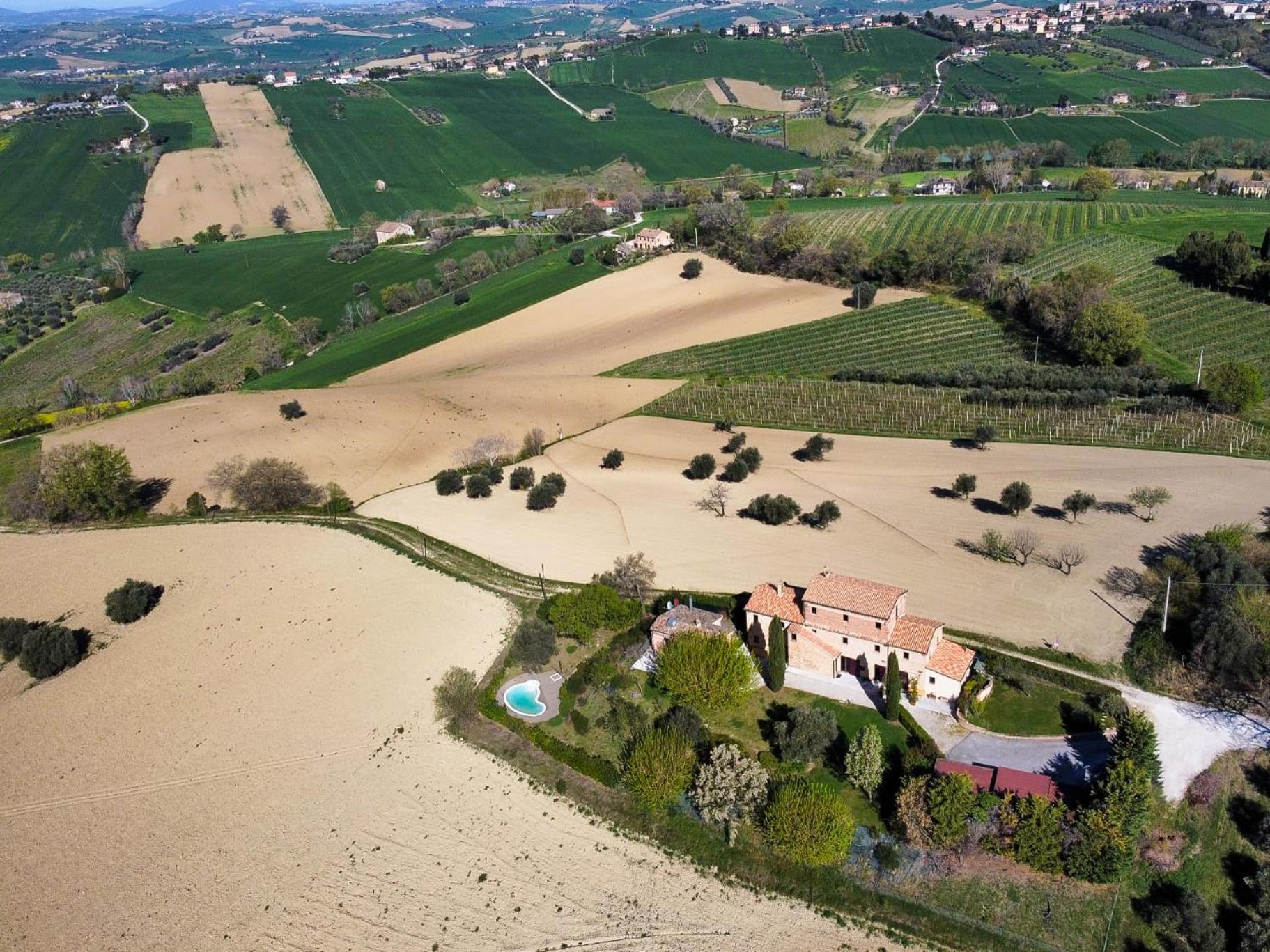 Casali Marchigiani - Ville Vacanza Private Con Piscina Ostra Eksteriør billede