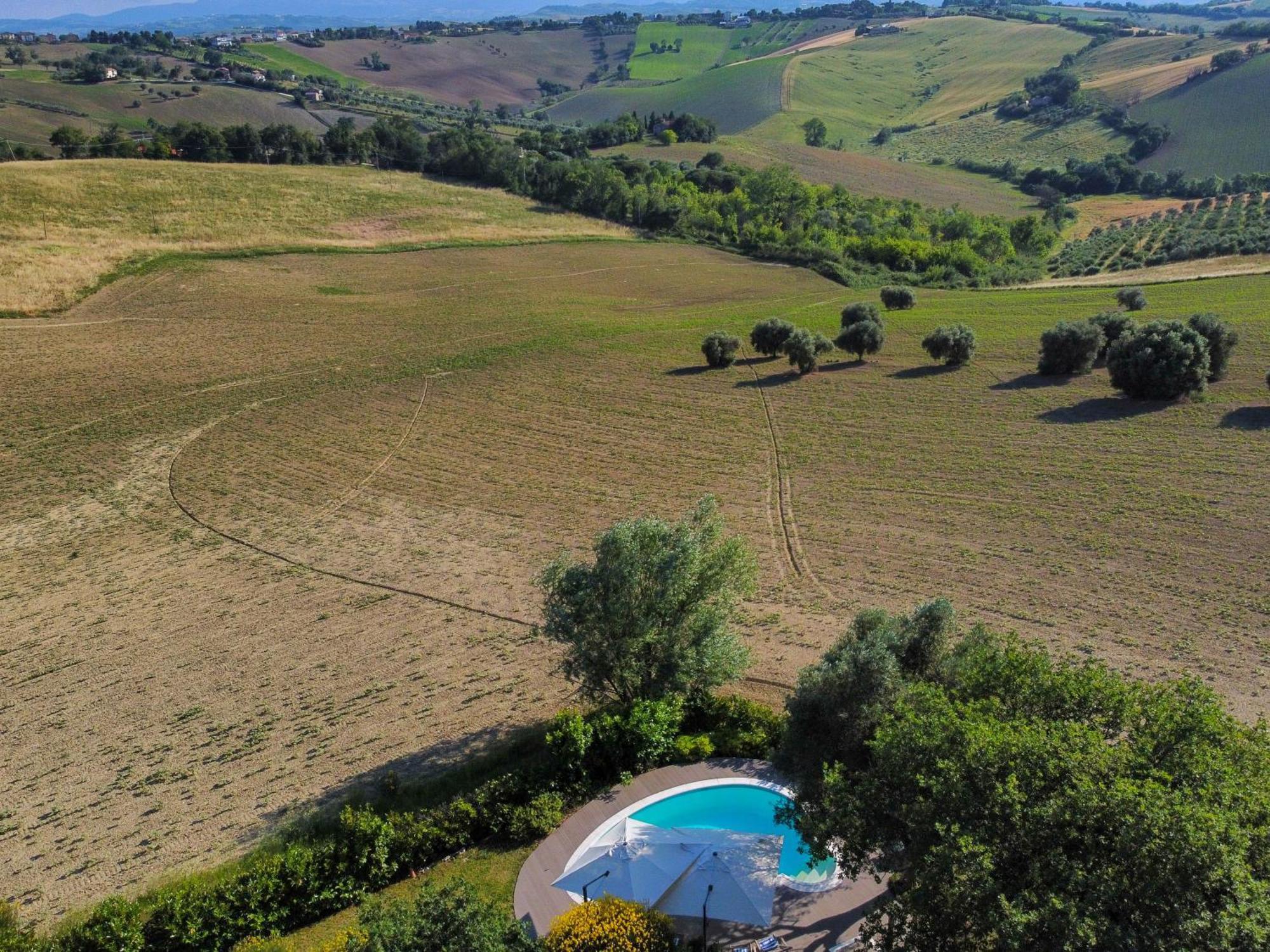 Casali Marchigiani - Ville Vacanza Private Con Piscina Ostra Eksteriør billede